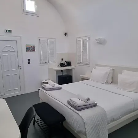 White Aparthotel 4*