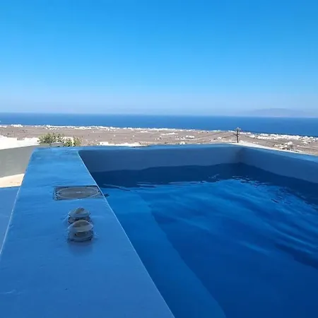 Aparthotel White Foinikiá