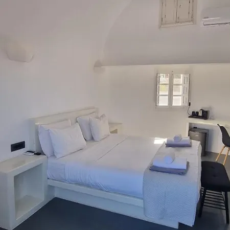 Aparthotel White Foinikiá