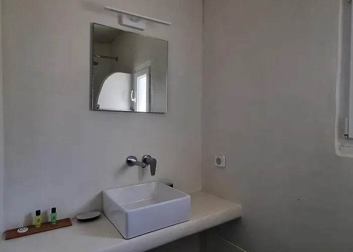 Ξενοδοχείο με διαμερίσματα White Φοινικιά