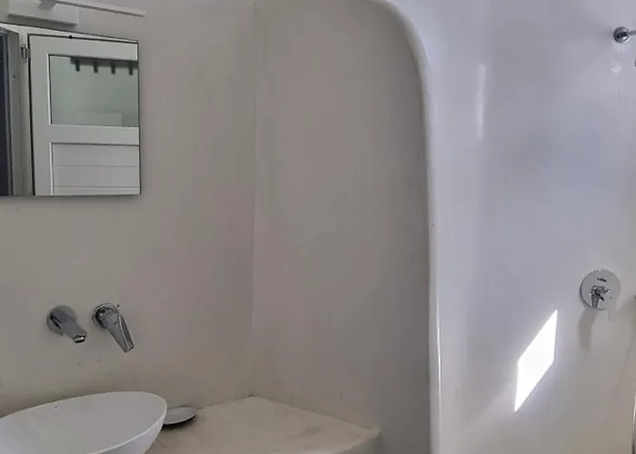 Ξενοδοχείο με διαμερίσματα White Φοινικιά