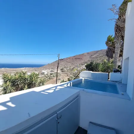 Aparthotel White Foinikiá