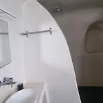 White شقة فندقية 4*